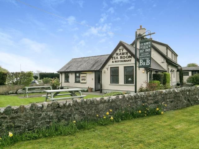7 bedroom detached house for sale