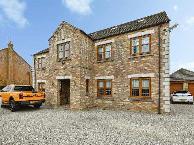 7 bedroom detached house for sale