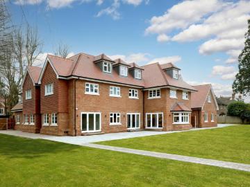 7 bedroom detached house for sale