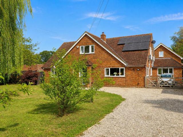 7 bedroom detached house for sale