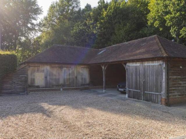7 bedroom detached house for sale in Hastings Road, Lamberhurst, TN3