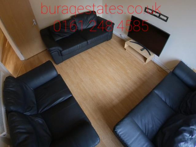 7 bedroom detached house to rent