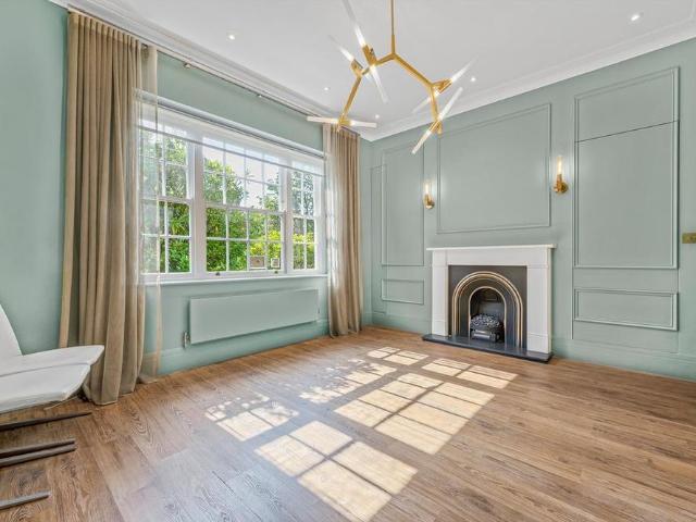 7 bedroom detached house to rent