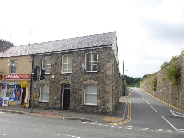 7 bedroom end of terrace house for sale