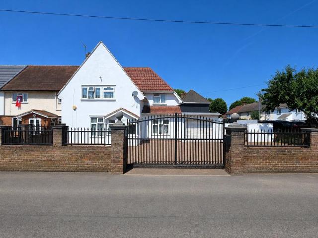 7 bedroom end of terrace house for sale