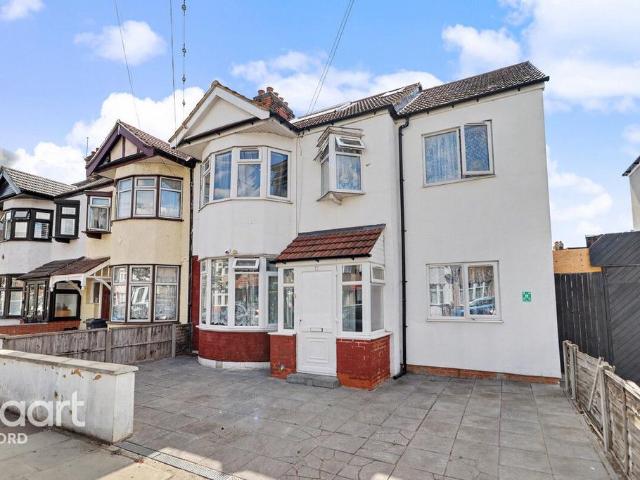 7 bedroom end of terrace house for sale