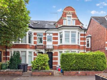 7 bedroom end of terrace house for sale