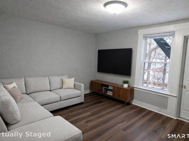 7 bedroom, East Haven CT 06513 104791096
