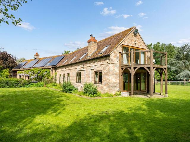 7 bedroom detached house for sale
