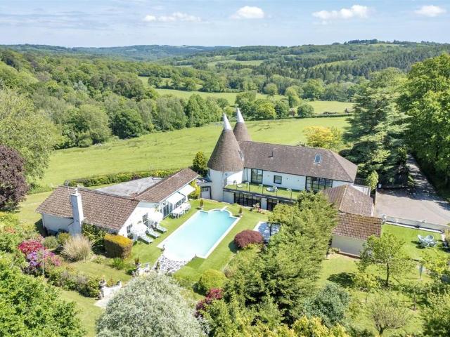 7 bedroom equestrian facility for sale