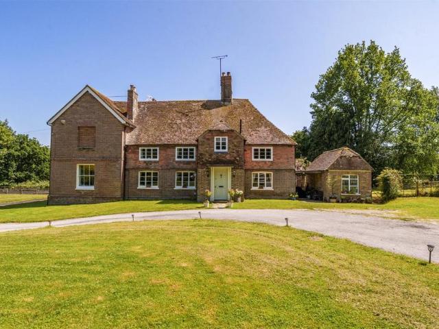 7 bedroom equestrian facility for sale