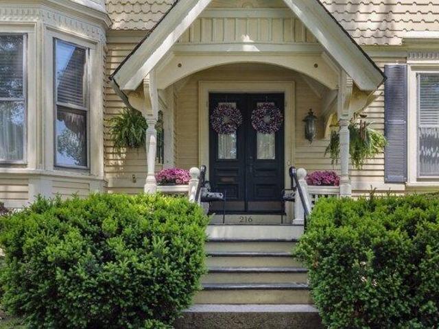 7 bedroom, Fall River MA 02720 105648346
