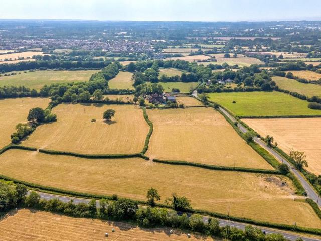 7 bedroom farm house for sale