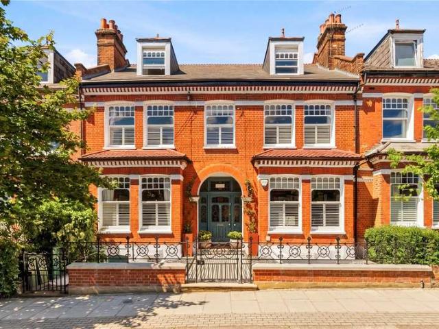 7 Bedroom House