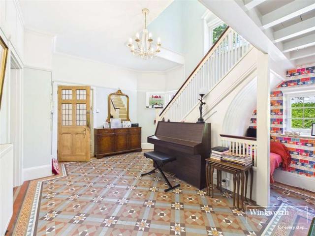7 Bedroom House