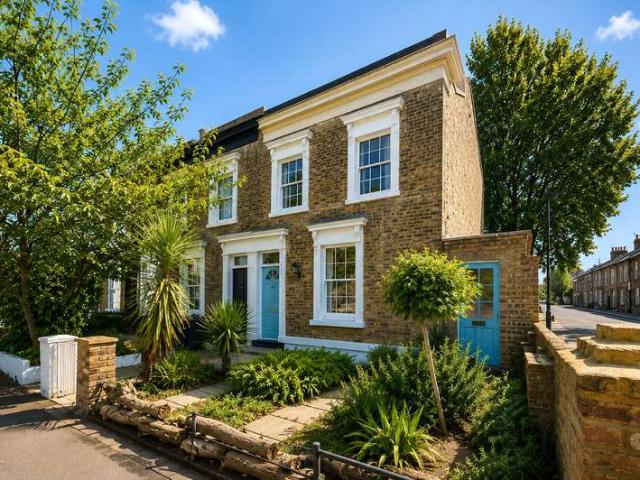 7 Bedroom House