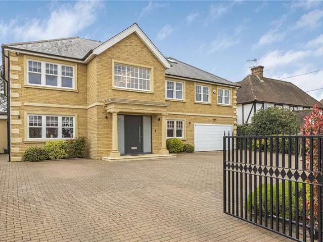 7 Bedroom House