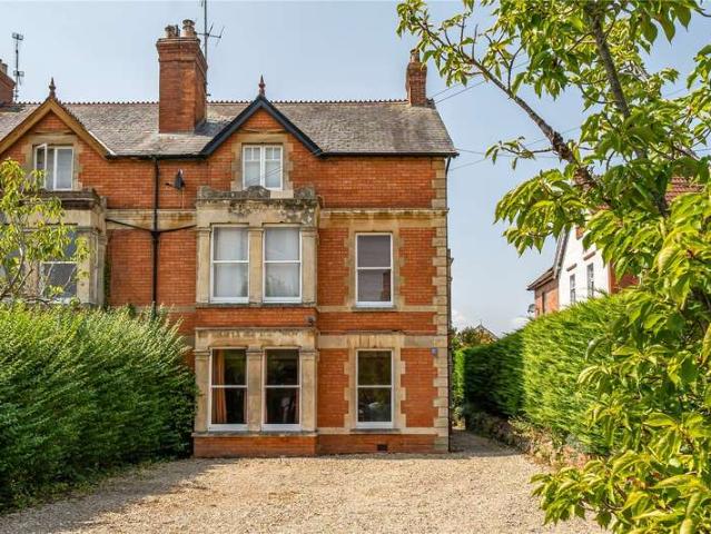 7 Bedroom House