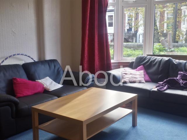 7 Bedroom House for rent at St Michaels Villas, Headingley, Leeds