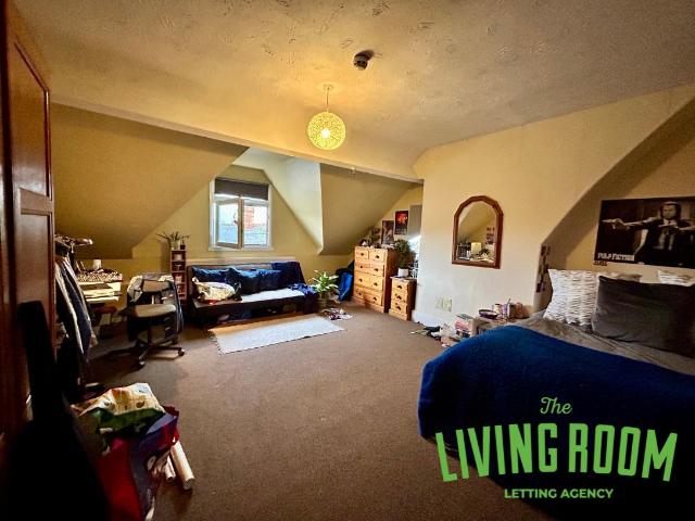 7 bedroom house for rent in Cardiff