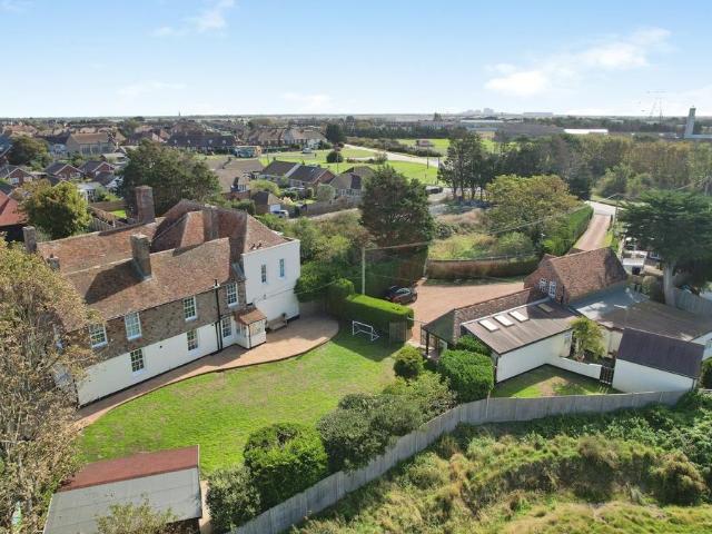 7 bedroom house for sale