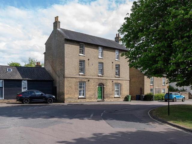 7 bedroom house for sale