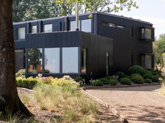 7 bedroom house for sale