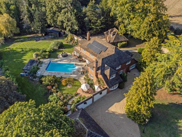 5 bedroom house for sale