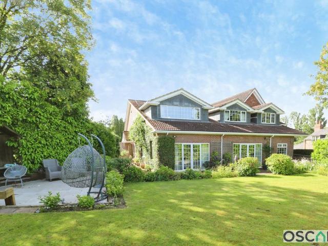 7 bedroom detached house for sale