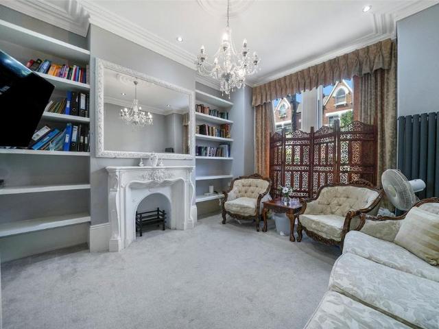 7 bedroom house for sale