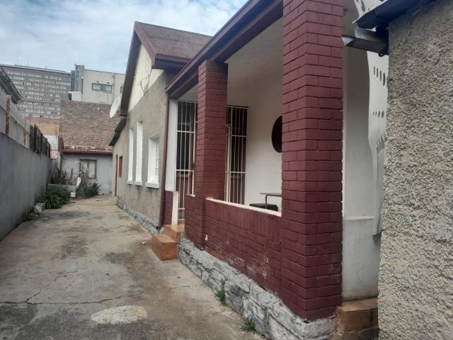 7 Bedroom House For Sale in Berea