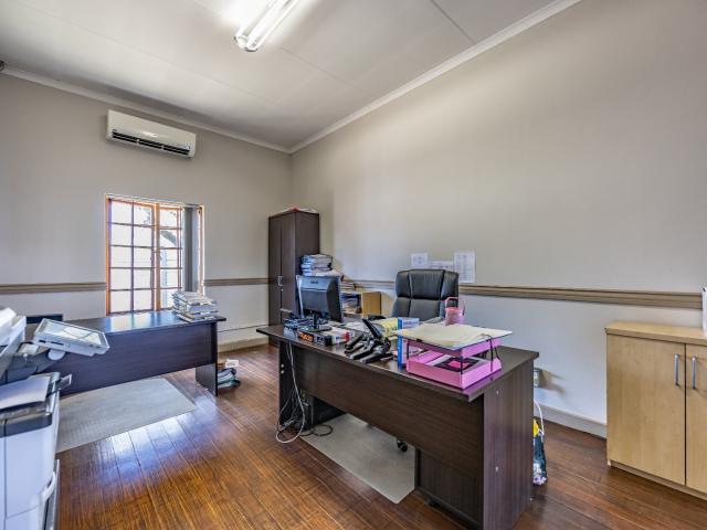 7 Bedroom House For Sale in Brooklyn