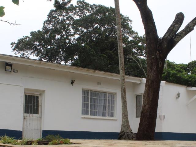 7 Bedroom House For Sale in Glenmore