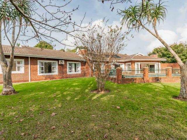 7 Bedroom House For Sale in Everton