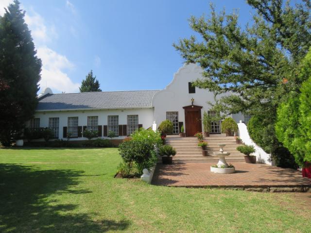 7 Bedroom House For Sale in Harrismith
