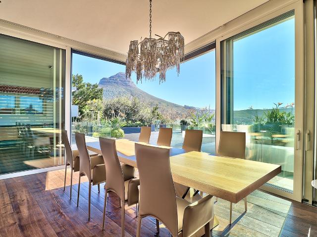 7 Bedroom House For Sale in Higgovale
