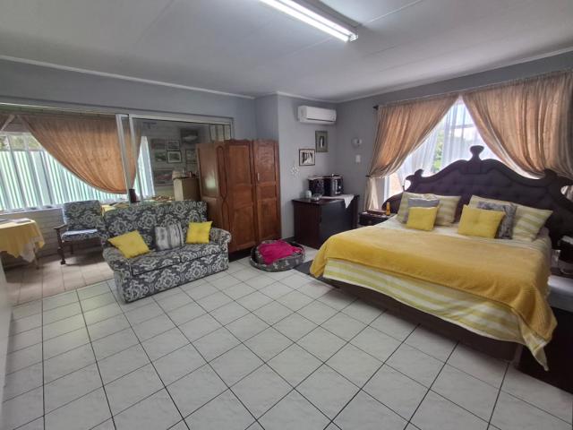 7 Bedroom House For Sale in Jordaan Park