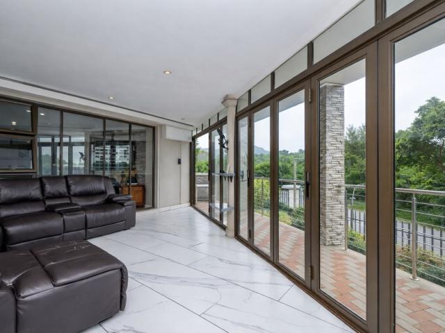 7 Bedroom House For Sale in Lovemore Heights