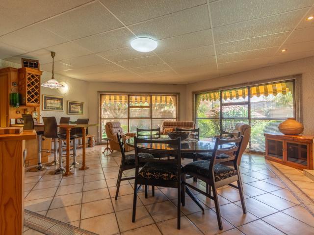 7 Bedroom House For Sale in Libradene