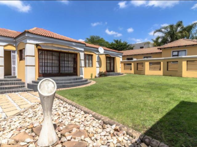 7 Bedroom House For Sale in Liefde En Vrede