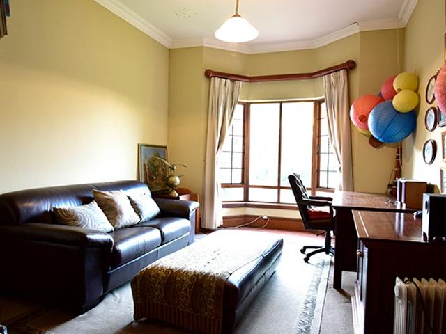 7 Bedroom House For Sale in Mooikloof Equestrian Estate