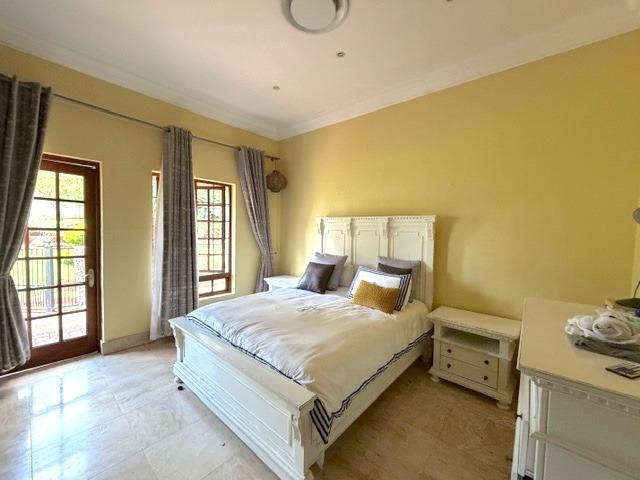 7 Bedroom House For Sale in Mooikloof Equestrian Estate