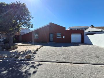 House for sale in Guguletu - Grill