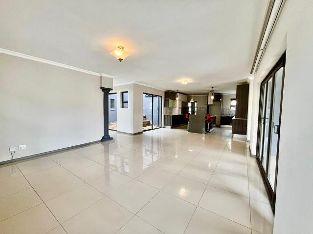 7 Bedroom House For Sale in Savannah Country Estate