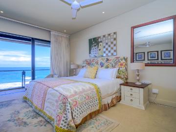 7 Bedroom House For Sale in Sheffield Beach