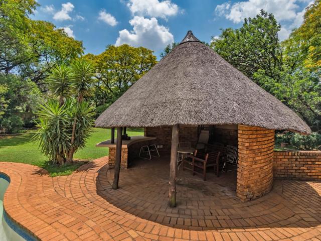 7 Bedroom House For Sale in Poortview