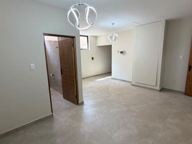 7 Bedroom House For Sale in Woodhill Golf Estate