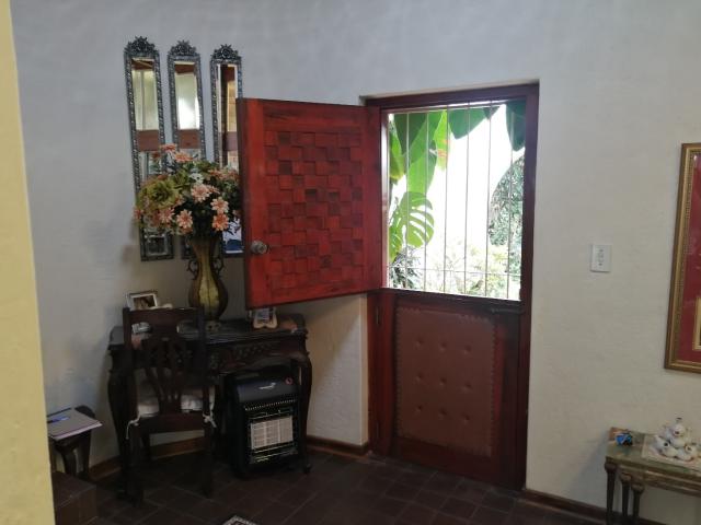7 Bedroom House For Sale in Welgelegen