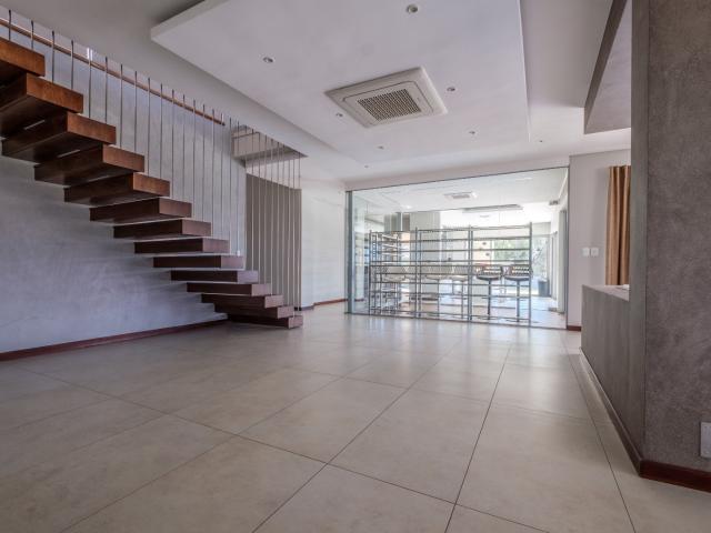 7 Bedroom House For Sale in The Islands Estates