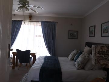7 Bedroom House For Sale in Vredenburg Rural